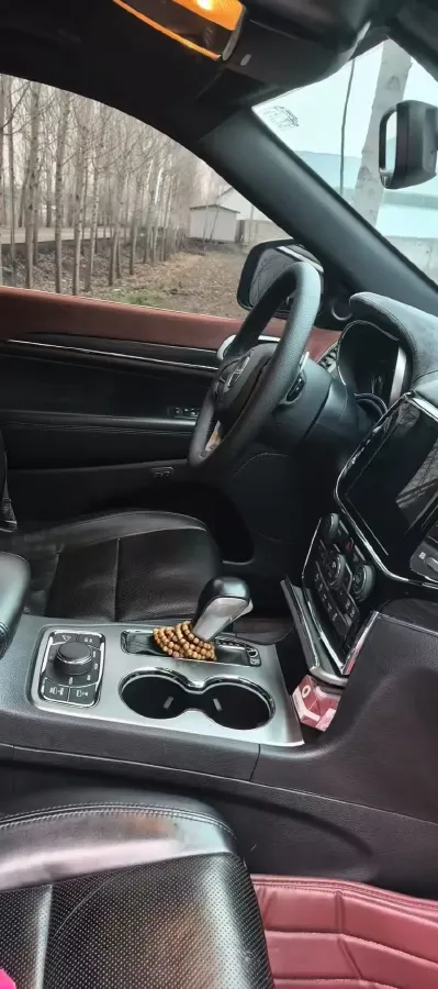 2020 Jeep Grand Cherokee 3.0L 234HP V6 8AT,autocango,china used car exporter,china ev exporter,chinese used car exporter,chinese used ev exporter