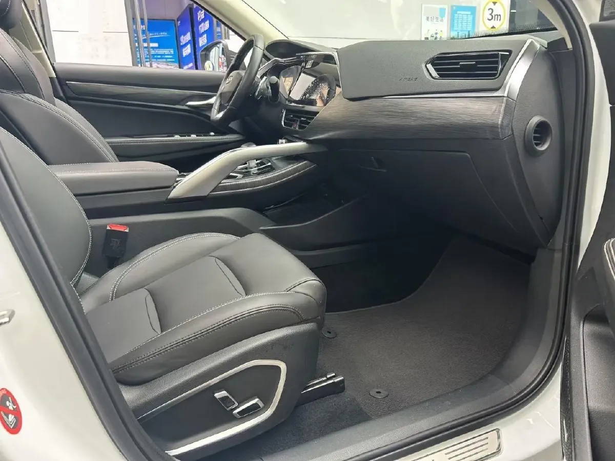 2020 Roewe RX5 1.5T 169HP L4 AMT PHEV 11.1KWH,autocango,china used car exporter,china ev exporter,chinese used car exporter,chinese used ev exporter