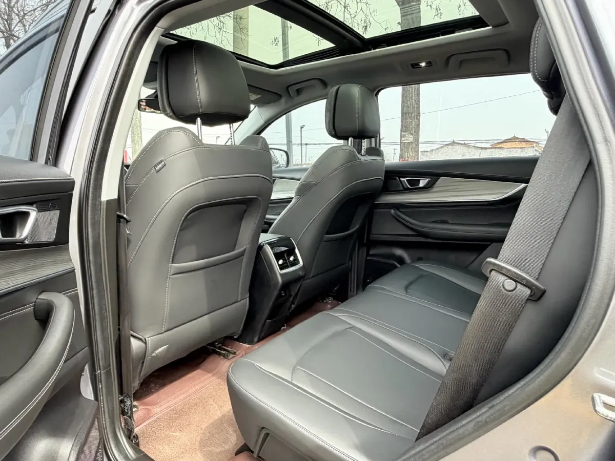 2023 Chery Tiggo 8 1.6T 197HP L4 7DCT,autocango,china used car exporter,china ev exporter,chinese used car exporter,chinese used ev exporter