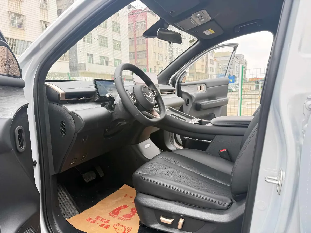 2025 WuLing XingGuangS 1.5L 106HP L4 E-CVT PHEV,autocango,china used car exporter,china ev exporter,chinese used car exporter,chinese used ev exporter