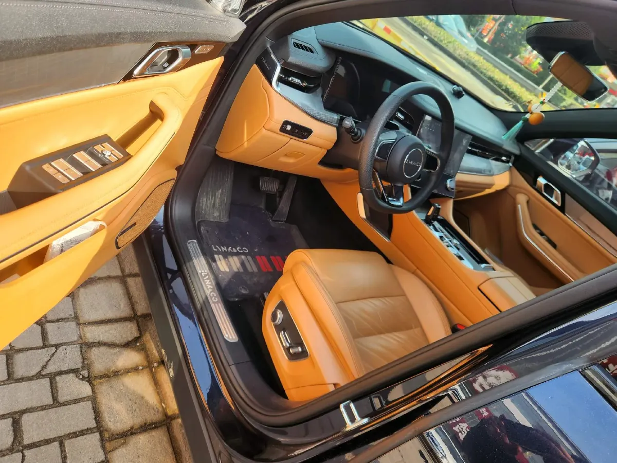 2023 LYNK&CO 09 EM-P 2.0T 254HP L4 8AT PHEV 18.83KWH,autocango,china used car exporter,china ev exporter,chinese used car exporter,chinese used ev exporter