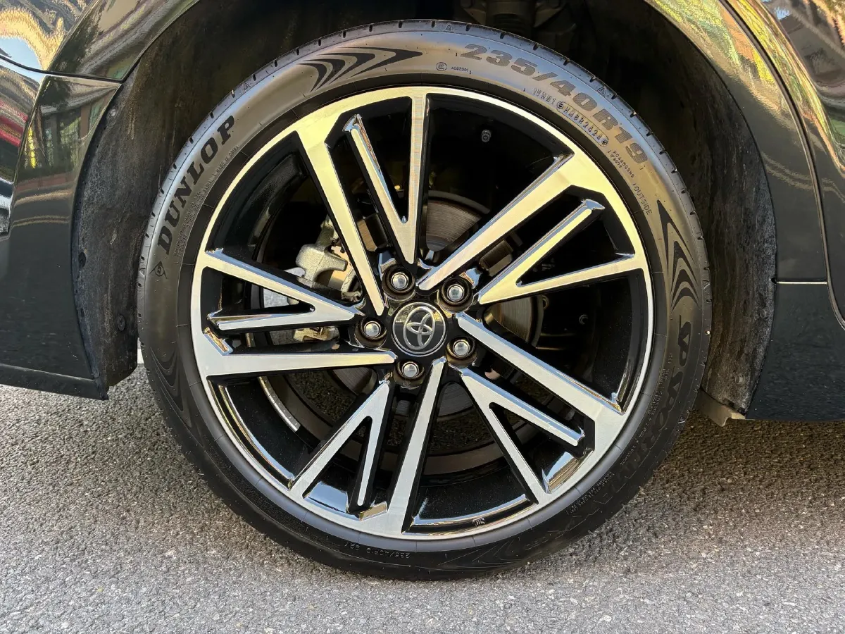 2024 Toyota Camry 2.0L 152HP L4 E-CVT Hybrid,autocango,china used car exporter,china ev exporter,chinese used car exporter,chinese used ev exporter