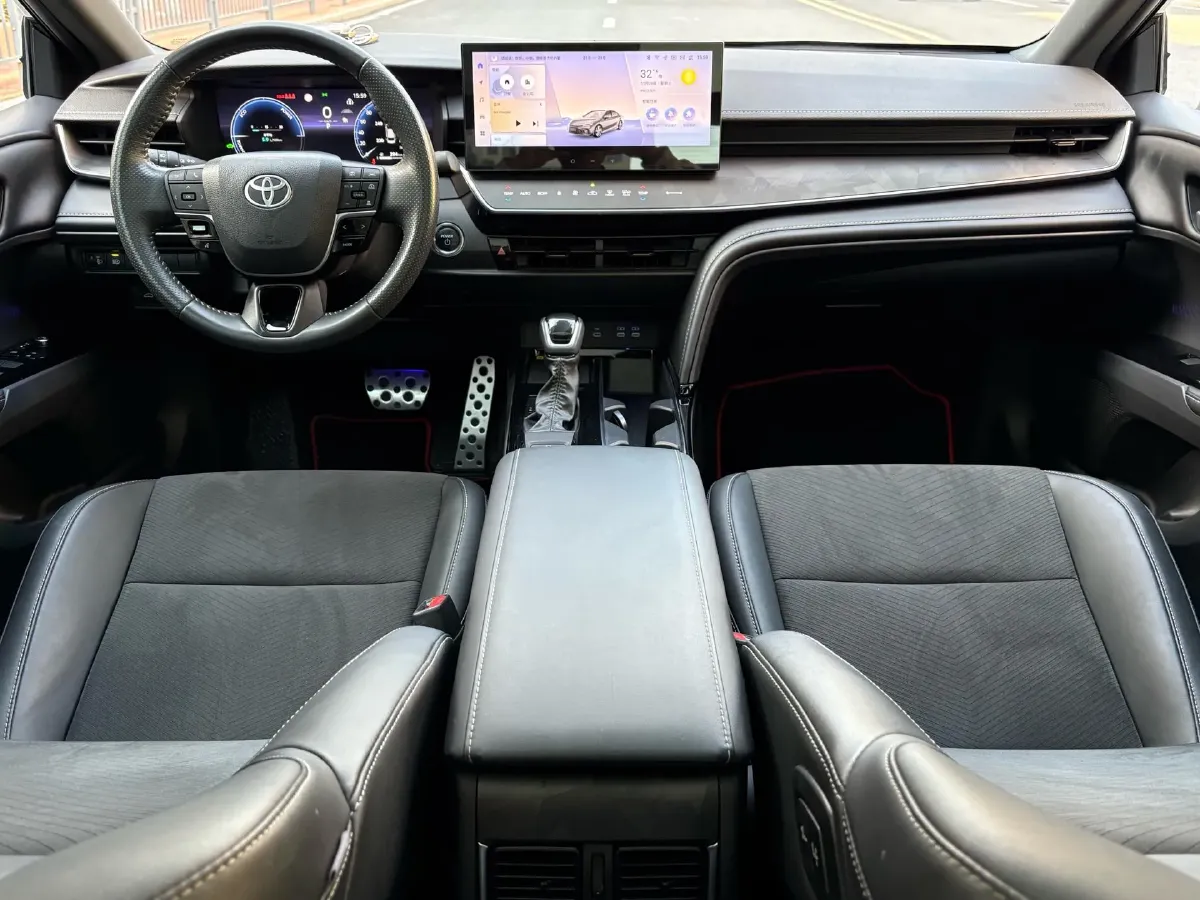 2024 Toyota Camry 2.0L 152HP L4 E-CVT Hybrid,autocango,china used car exporter,china ev exporter,chinese used car exporter,chinese used ev exporter