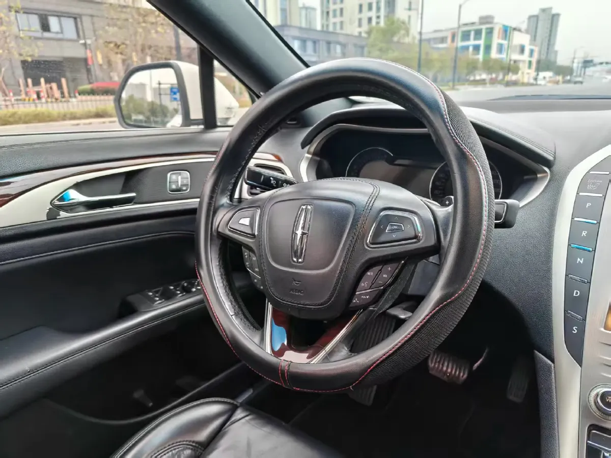 2018 Lincoln MKZ 2.0T 203HP L4 6AT,autocango,china used car exporter,china ev exporter,chinese used car exporter,chinese used ev exporter