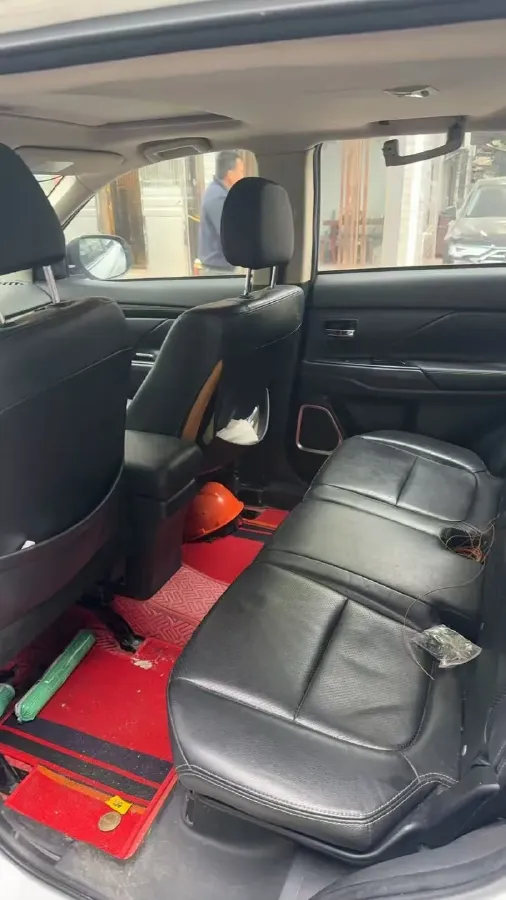 2018 Mitsubishi Outlander 2.4L 192HP L4 CVT,autocango,china used car exporter,china ev exporter,chinese used car exporter,chinese used ev exporter