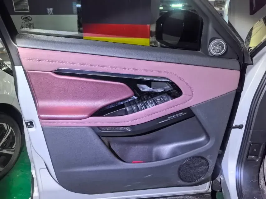 2022 Land Rover Range Rover Evoque 2.0T 249HP L4 9AT,autocango,china used car exporter,china ev exporter,chinese used car exporter,chinese used ev exporter