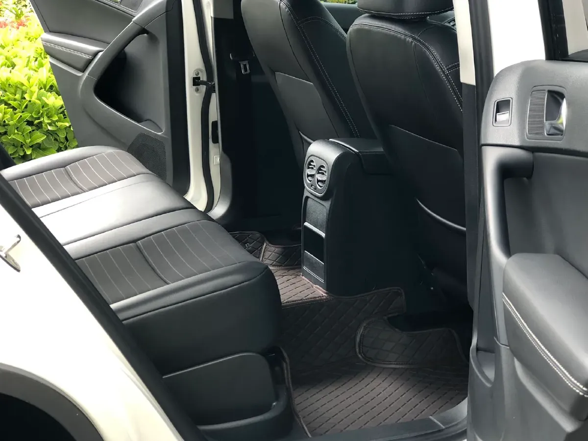 2017 MAXUS T60 2.0T 224HP L4 6AT,autocango,china used car exporter,china ev exporter,chinese used car exporter,chinese used ev exporter