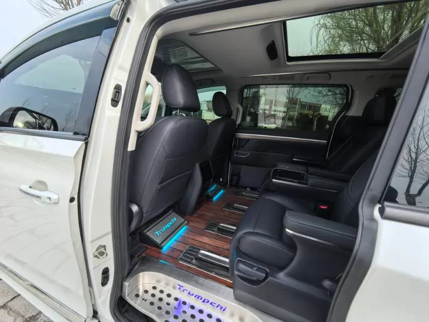 2023 GAC Trumpchi M8 2.0T 252HP L4 8AT,autocango,china used car exporter,china ev exporter,chinese used car exporter,chinese used ev exporter