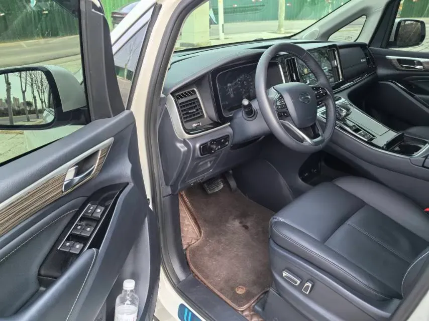 2023 GAC Trumpchi M8 2.0T 252HP L4 8AT,autocango,china used car exporter,china ev exporter,chinese used car exporter,chinese used ev exporter