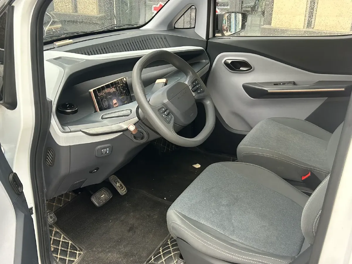 2021 WuLing Nano EV BEV 28KWH,autocango,china used car exporter,china ev exporter,chinese used car exporter,chinese used ev exporter