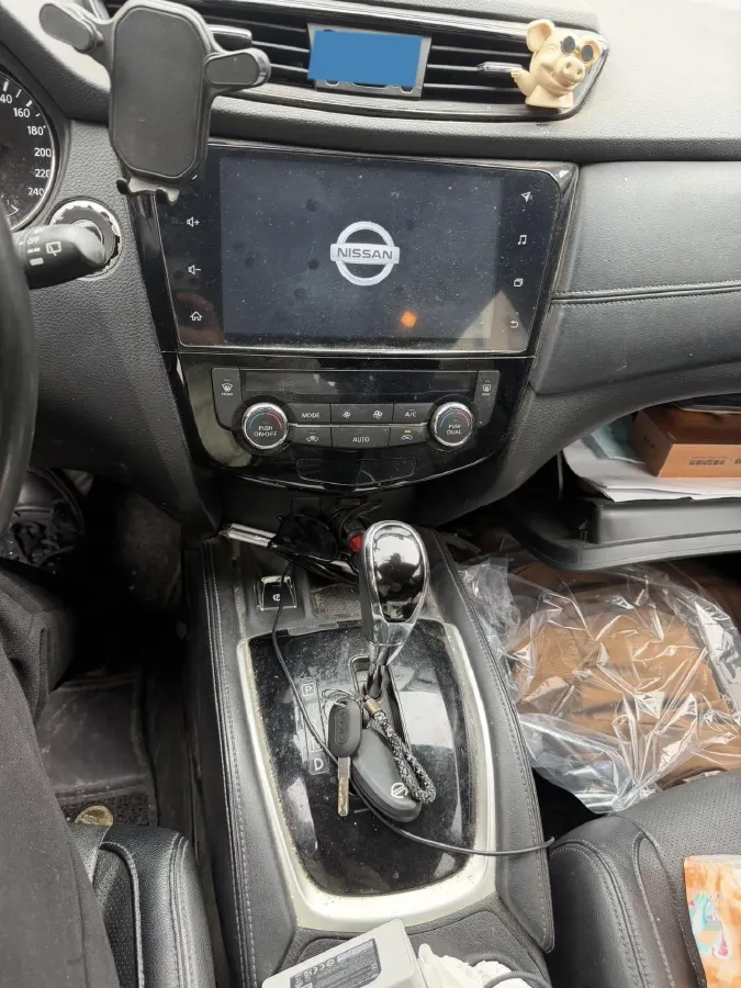 2019 Nissan X-Trail 2.0L 154HP L4 CVT,autocango,china used car exporter,china ev exporter,chinese used car exporter,chinese used ev exporter