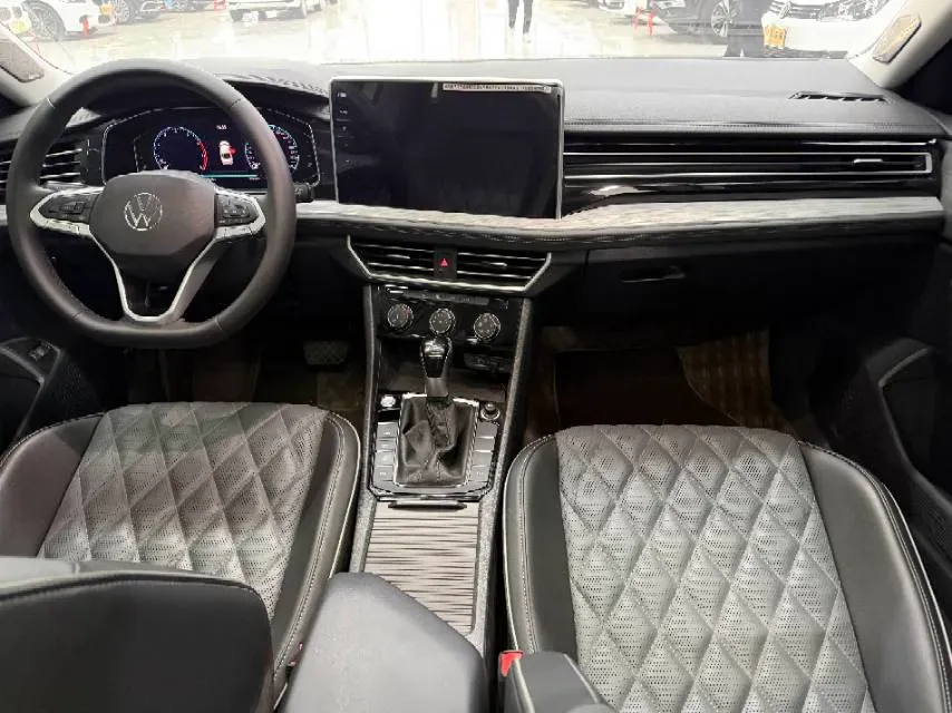 2025 Volkswagen Sagitar 1.5T 160HP L4 7DCT,autocango,china used car exporter,china ev exporter,chinese used car exporter,chinese used ev exporter