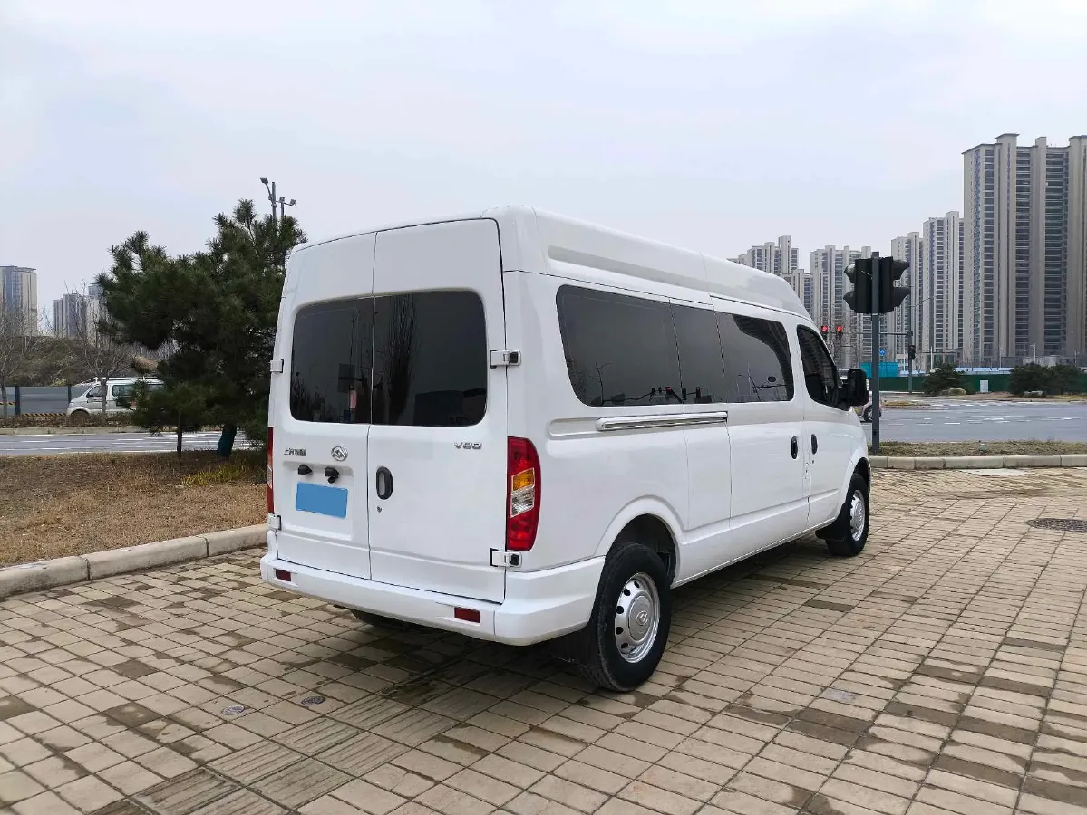 2021 MAXUS XinTu V80 2.0T 127HP L4 6MT,autocango,china used car exporter,china ev exporter,chinese used car exporter,chinese used ev exporter