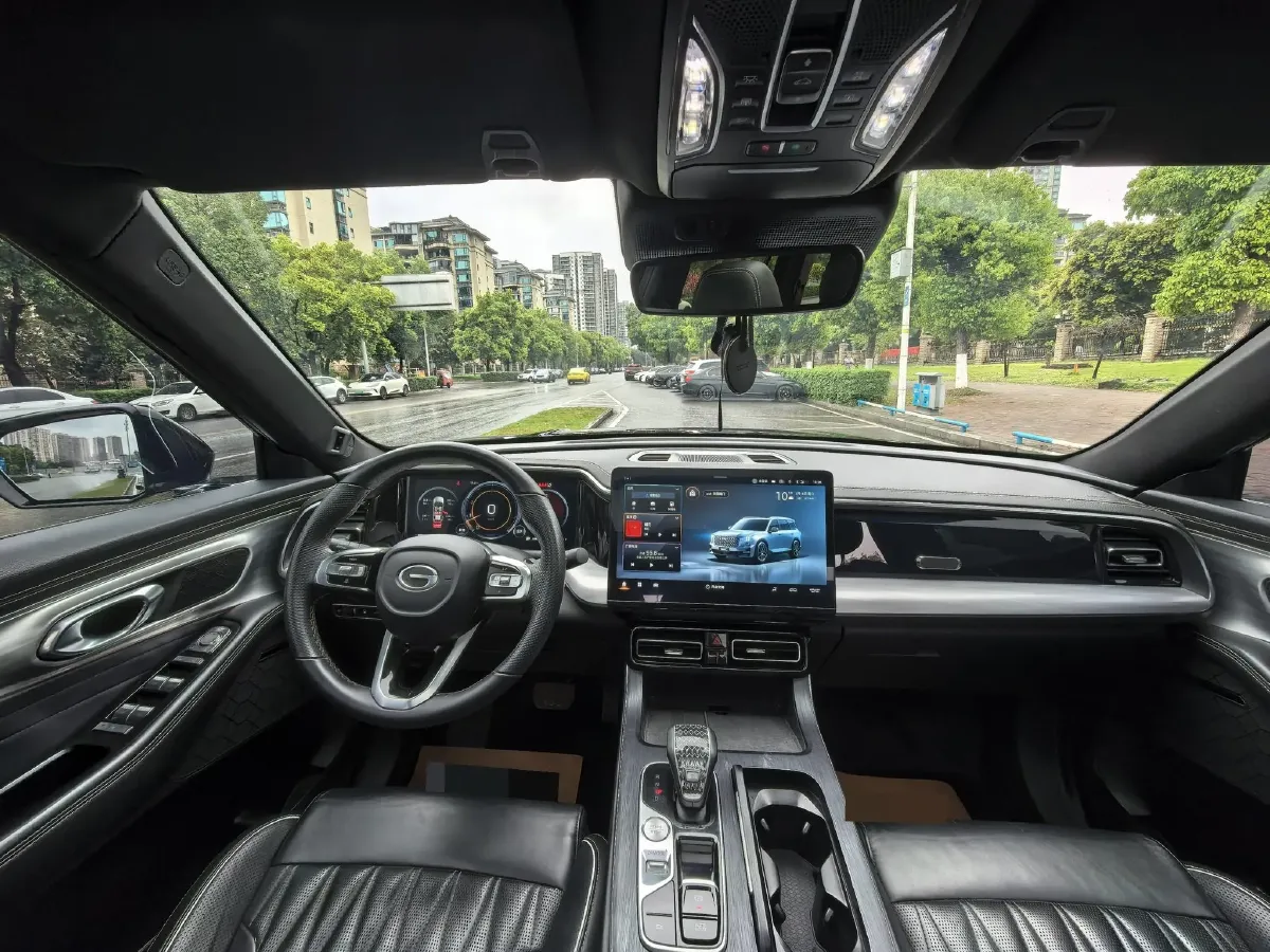 2022 GAC Trumpchi GS8 2.0T 252HP L4 8AT,autocango,china used car exporter,china ev exporter,chinese used car exporter,chinese used ev exporter