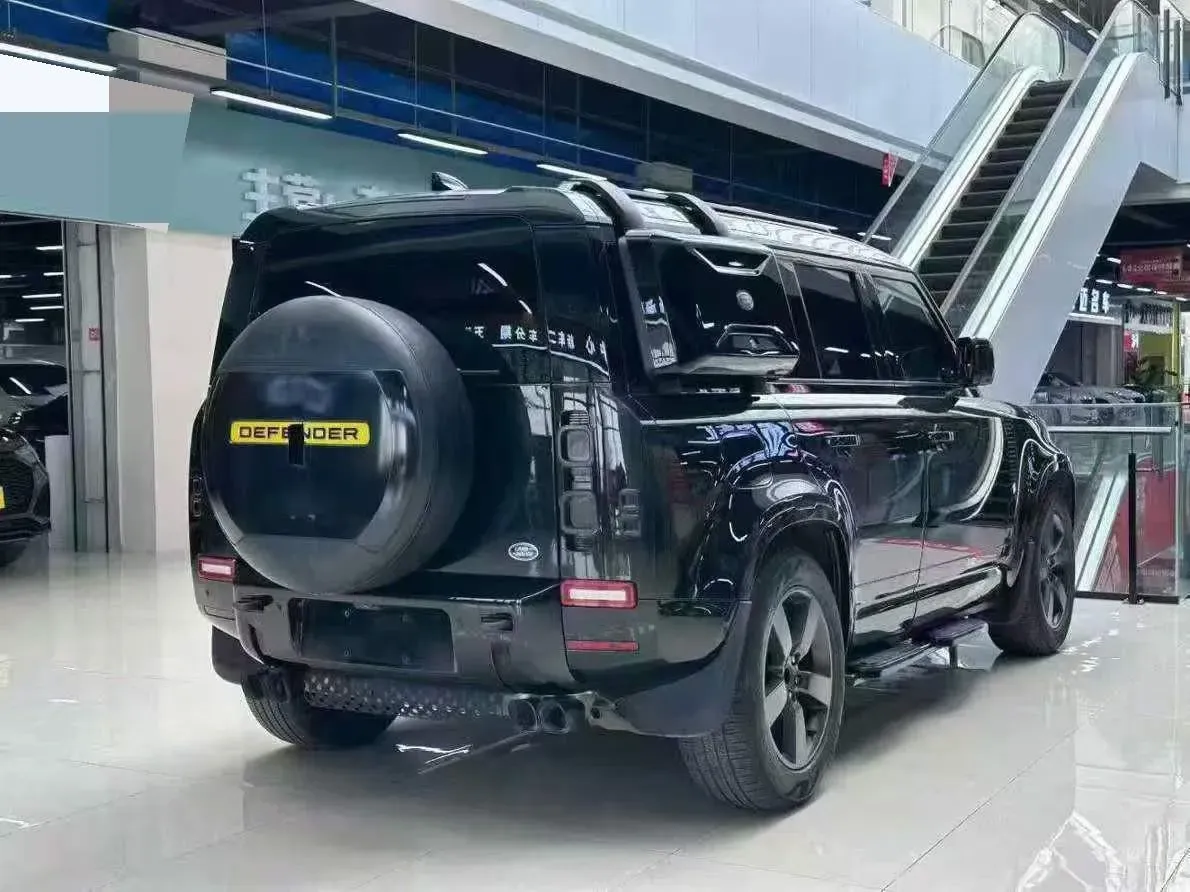 2024 Land Rover Defender 3.0T 400HP L6 8AT,autocango,china used car exporter,china ev exporter,chinese used car exporter,chinese used ev exporter