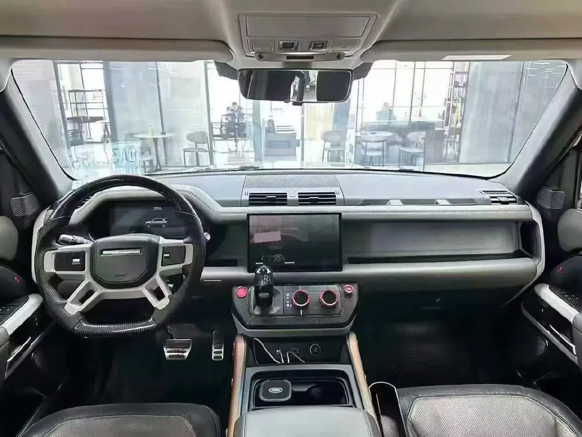 2024 Land Rover Defender 3.0T 400HP L6 8AT,autocango,china used car exporter,china ev exporter,chinese used car exporter,chinese used ev exporter