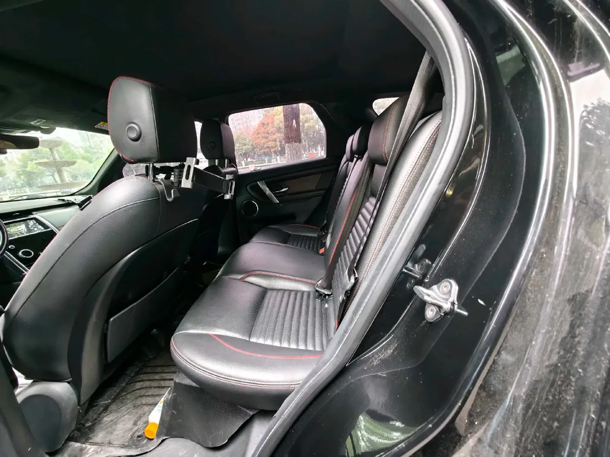 2020 Land Rover Discovery Sport 2.0T 249HP L4 9AT,autocango,china used car exporter,china ev exporter,chinese used car exporter,chinese used ev exporter