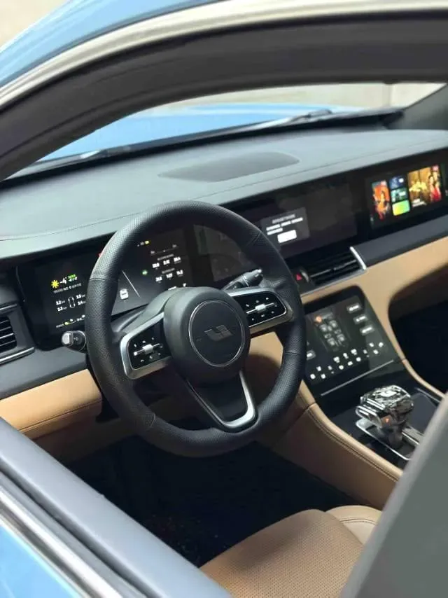 2021 Li ONE Range Extended 131HP REEV 40.5KWH,autocango,china used car exporter,china ev exporter,chinese used car exporter,chinese used ev exporter