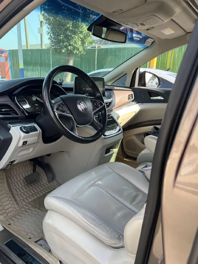 2021 Buick GL8 2.0T 237HP L4 9AT,autocango,china used car exporter,china ev exporter,chinese used car exporter,chinese used ev exporter