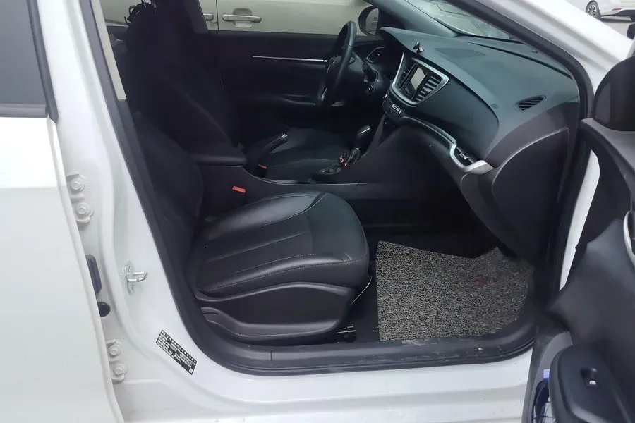 2021 Buick Excelle 1.5L 113HP L4 6AT,autocango,china used car exporter,china ev exporter,chinese used car exporter,chinese used ev exporter