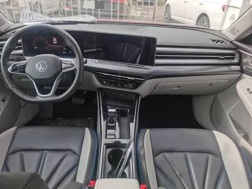 2022 Skoda Superb 2.0T 186HP L4 7DCT,autocango,china used car exporter,china ev exporter,chinese used car exporter,chinese used ev exporter