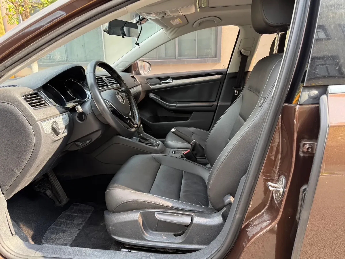 2017 Volkswagen Sagitar 1.6L 110HP L4 6AT,autocango,china used car exporter,china ev exporter,chinese used car exporter,chinese used ev exporter