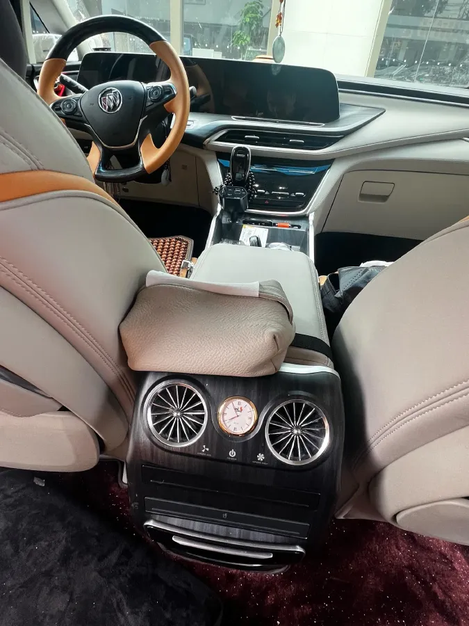 2022 Buick GL8 2.0T 237HP L4 9AT,autocango,china used car exporter,china ev exporter,chinese used car exporter,chinese used ev exporter