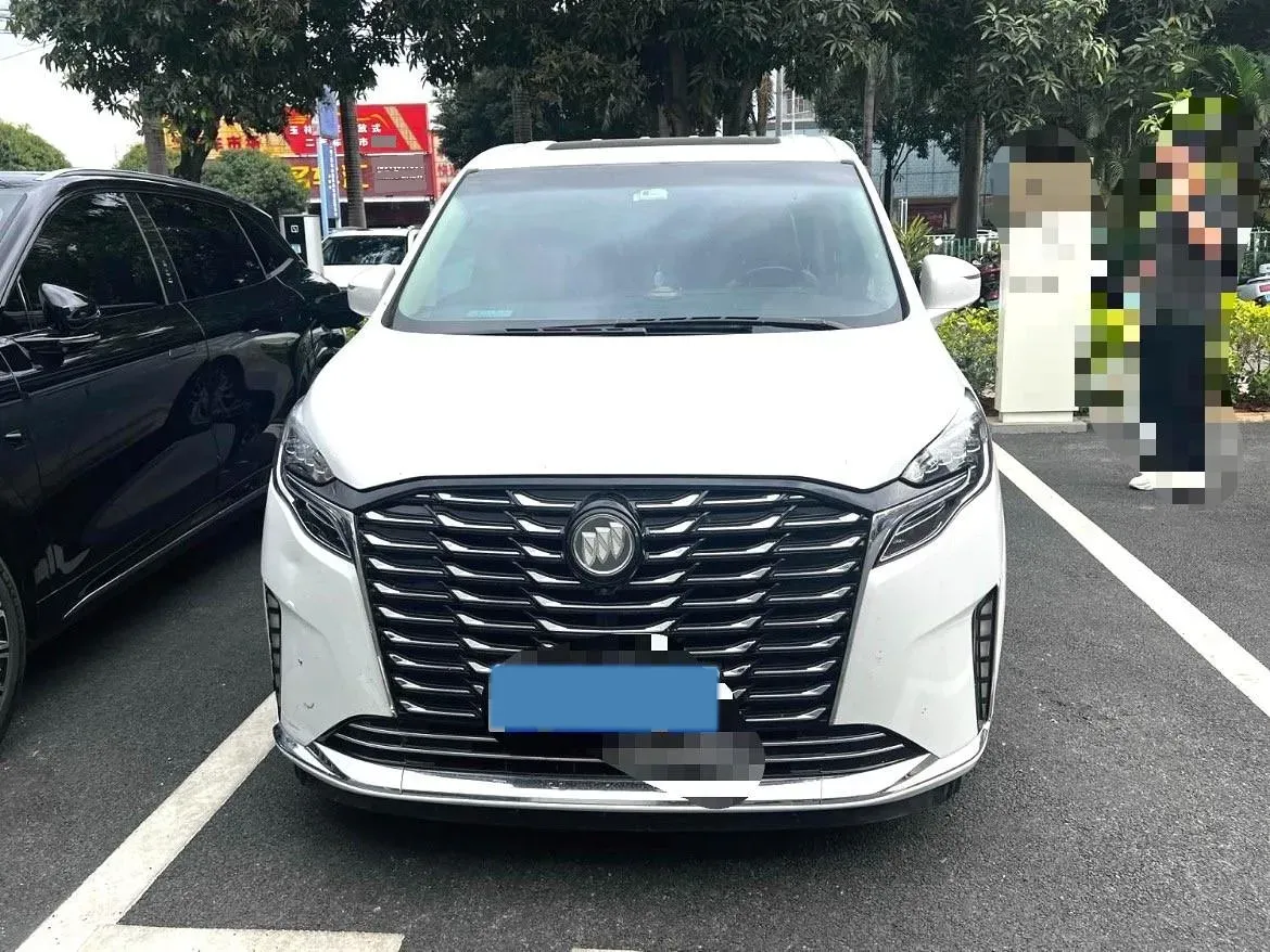 2022 Buick GL8 2.0T 237HP L4 9AT,autocango,china used car exporter,china ev exporter,chinese used car exporter,chinese used ev exporter