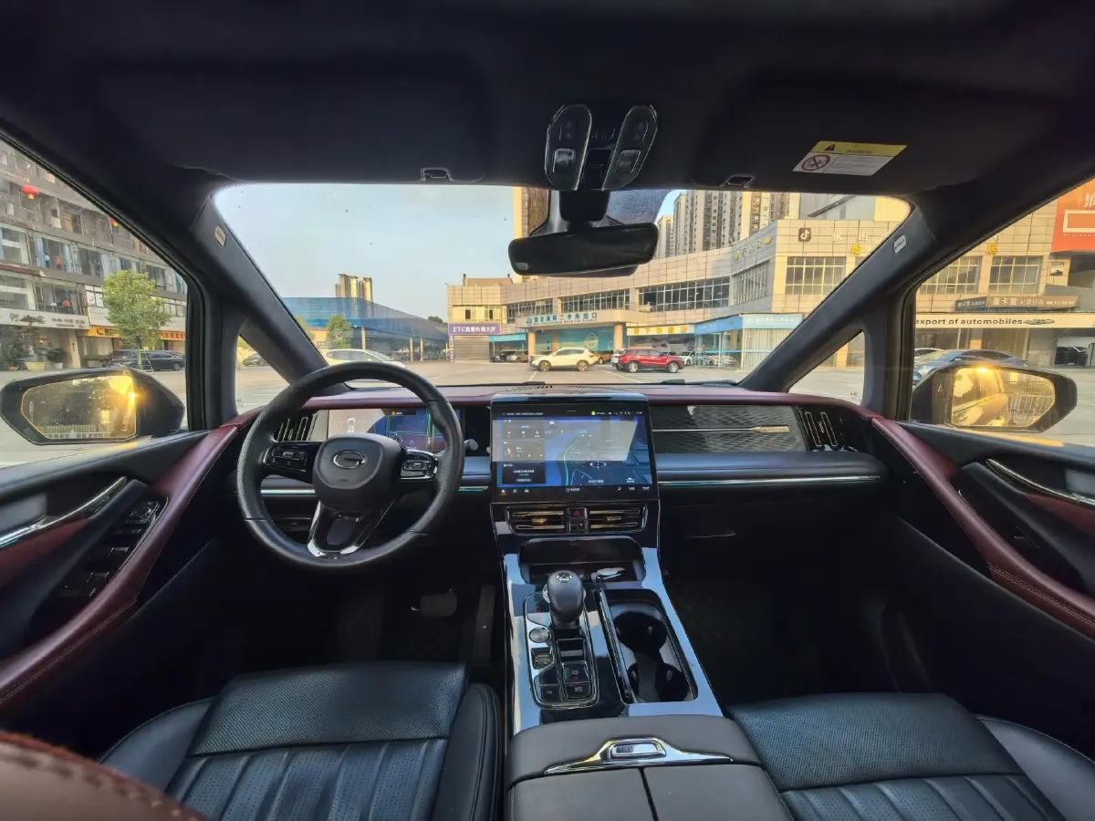 2023 GAC Trumpchi M8 2.0T 252HP L4 8AT,autocango,china used car exporter,china ev exporter,chinese used car exporter,chinese used ev exporter