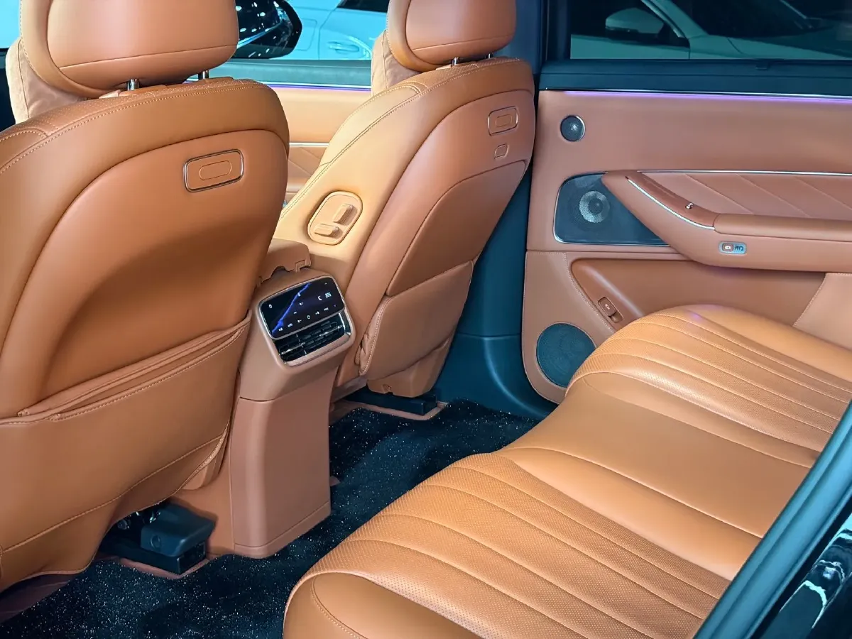 2025 AITO AITO M8 BEV,autocango,china used car exporter,china ev exporter,chinese used car exporter,chinese used ev exporter