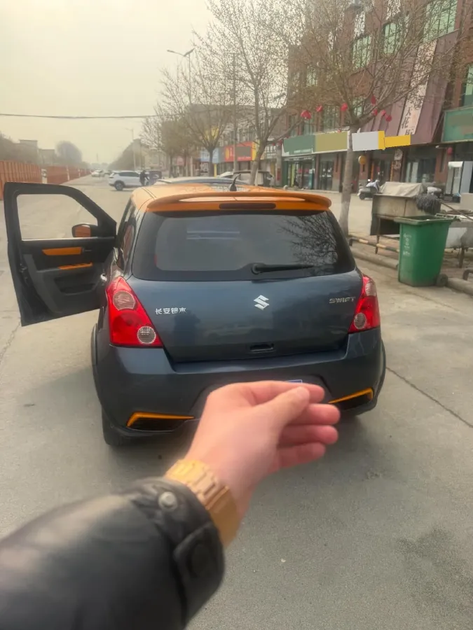 2016 Suzuki Swift 1.5L 103HP L4 4AT,autocango,china used car exporter,china ev exporter,chinese used car exporter,chinese used ev exporter