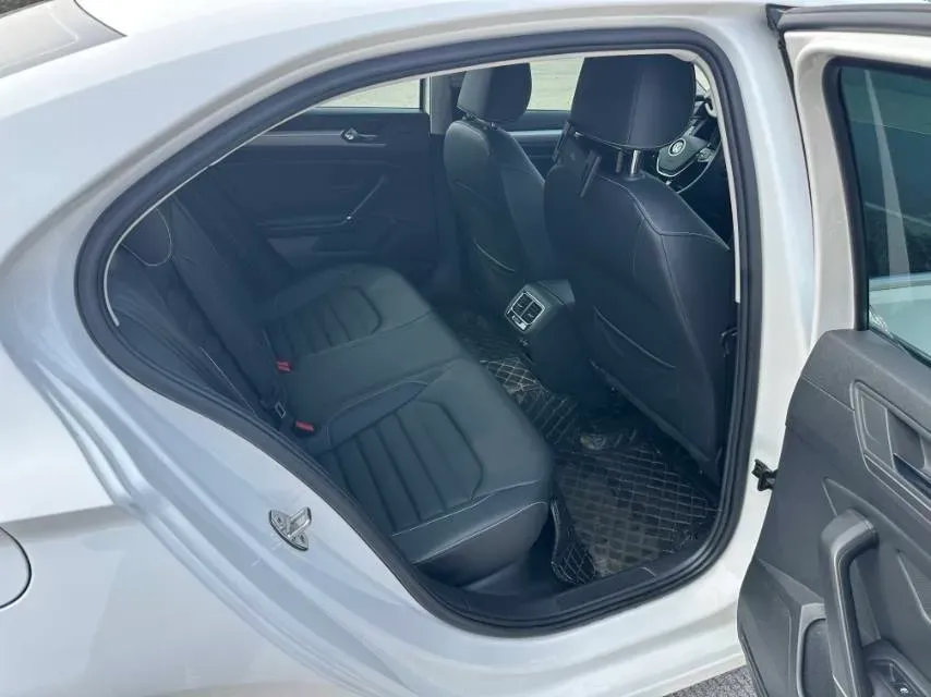 2021 Volkswagen Lamando 1.4T 150HP L4 7DCT,autocango,china used car exporter,china ev exporter,chinese used car exporter,chinese used ev exporter