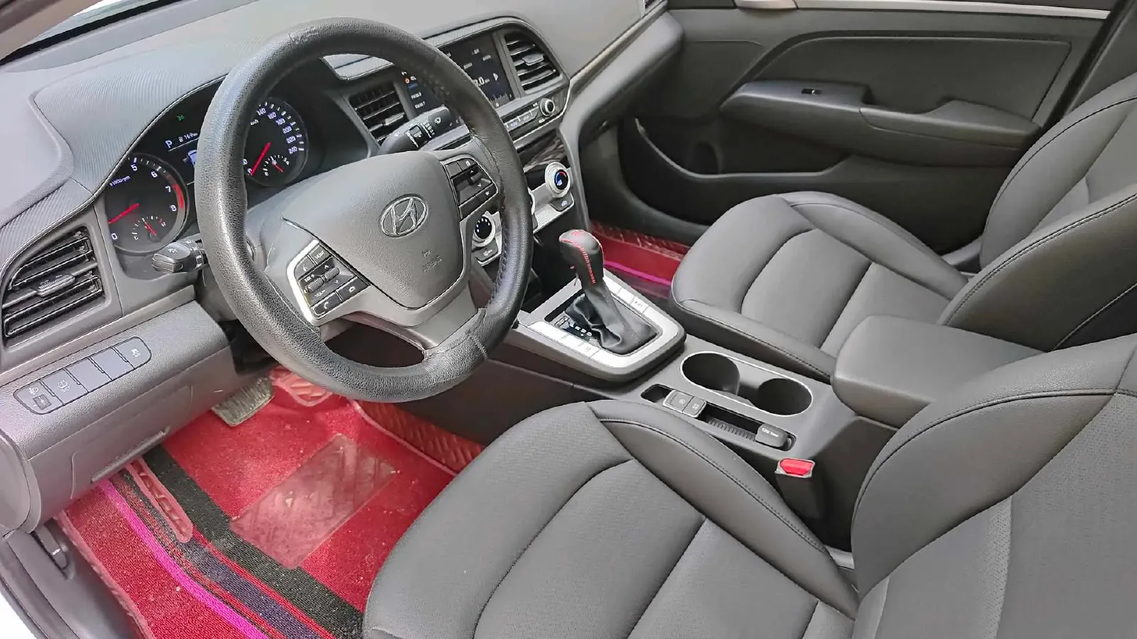 2019 Hyundai Elantra 1.5L 115HP L4 CVT,autocango,china used car exporter,china ev exporter,chinese used car exporter,chinese used ev exporter