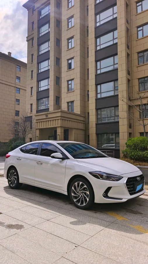 2019 Hyundai Elantra 1.5L 115HP L4 CVT,autocango,china used car exporter,china ev exporter,chinese used car exporter,chinese used ev exporter