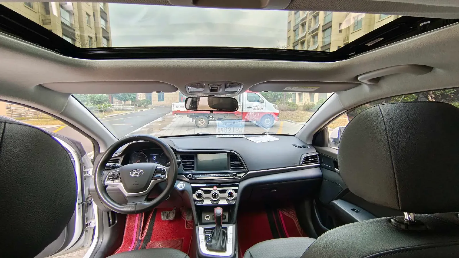 2019 Hyundai Elantra 1.5L 115HP L4 CVT,autocango,china used car exporter,china ev exporter,chinese used car exporter,chinese used ev exporter