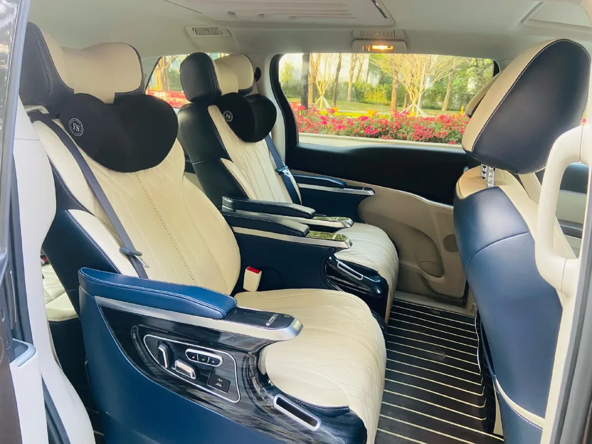 2021 Buick GL8 2.0T 237HP L4 9AT,autocango,china used car exporter,china ev exporter,chinese used car exporter,chinese used ev exporter