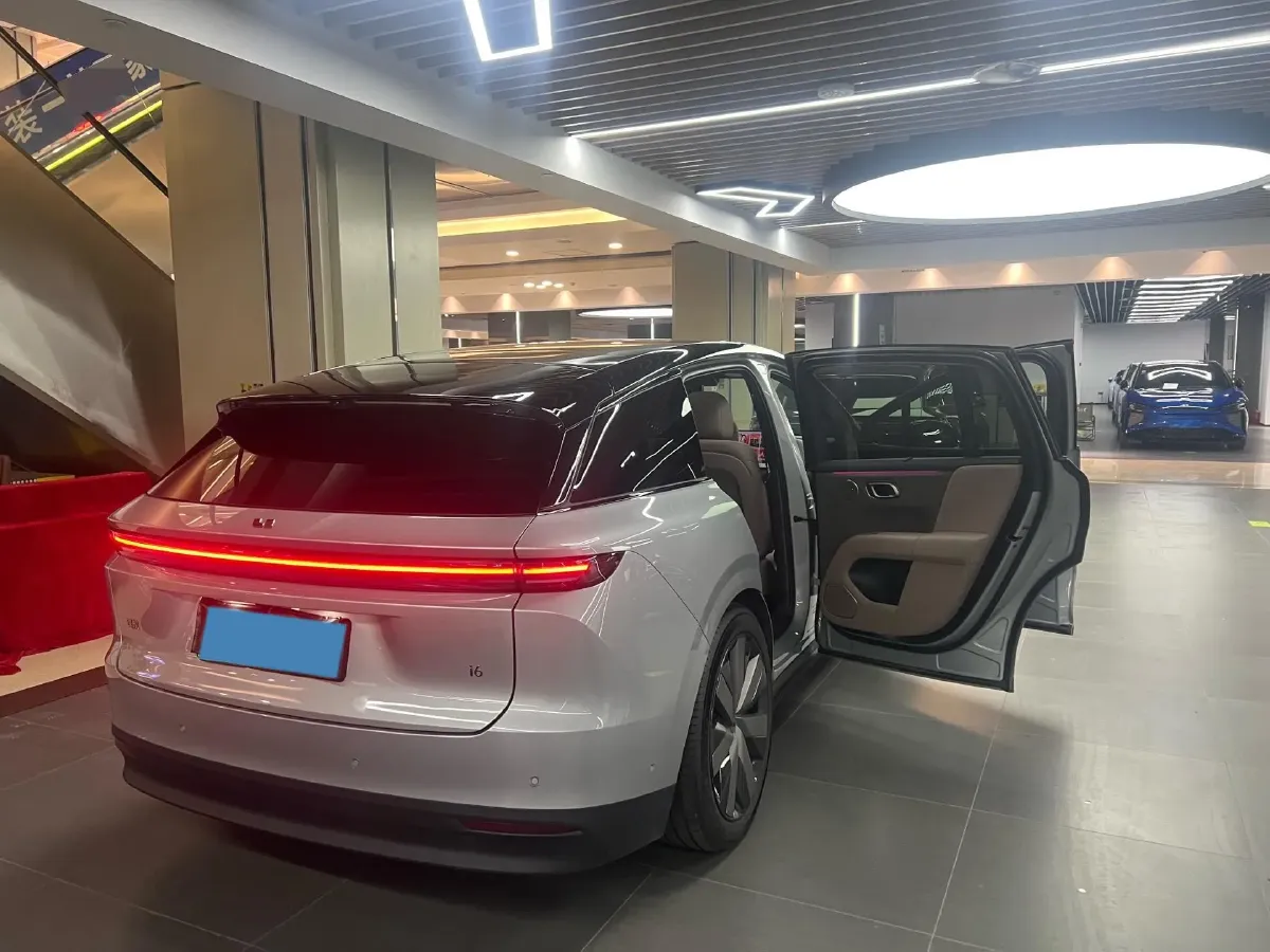 2025 Li i6 BEV,autocango,china used car exporter,china ev exporter,chinese used car exporter,chinese used ev exporter