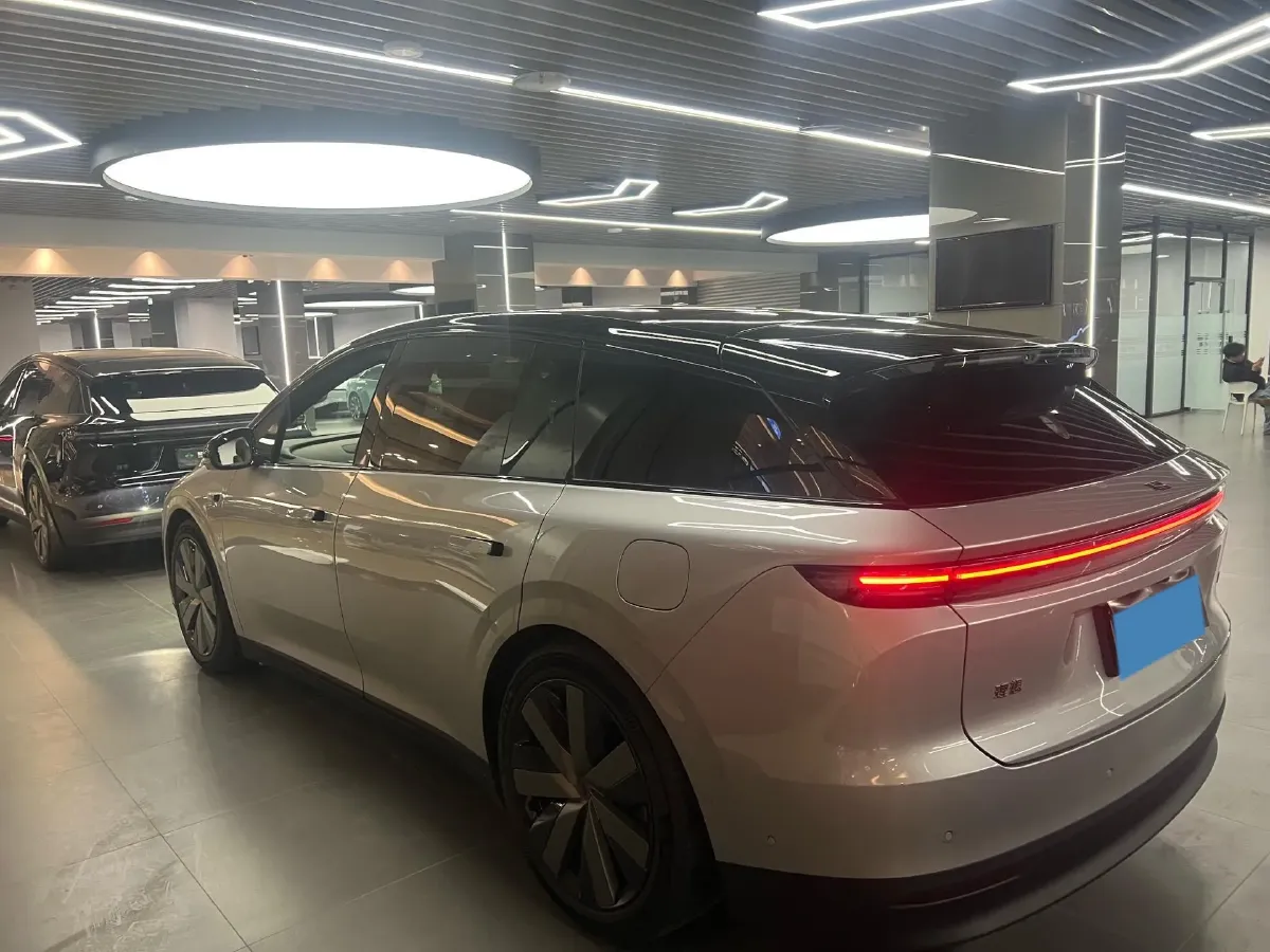 2025 Li i6 BEV,autocango,china used car exporter,china ev exporter,chinese used car exporter,chinese used ev exporter