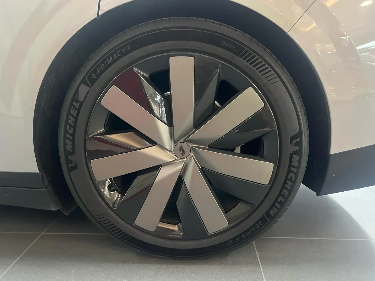 2025 Li i6 BEV,autocango,china used car exporter,china ev exporter,chinese used car exporter,chinese used ev exporter