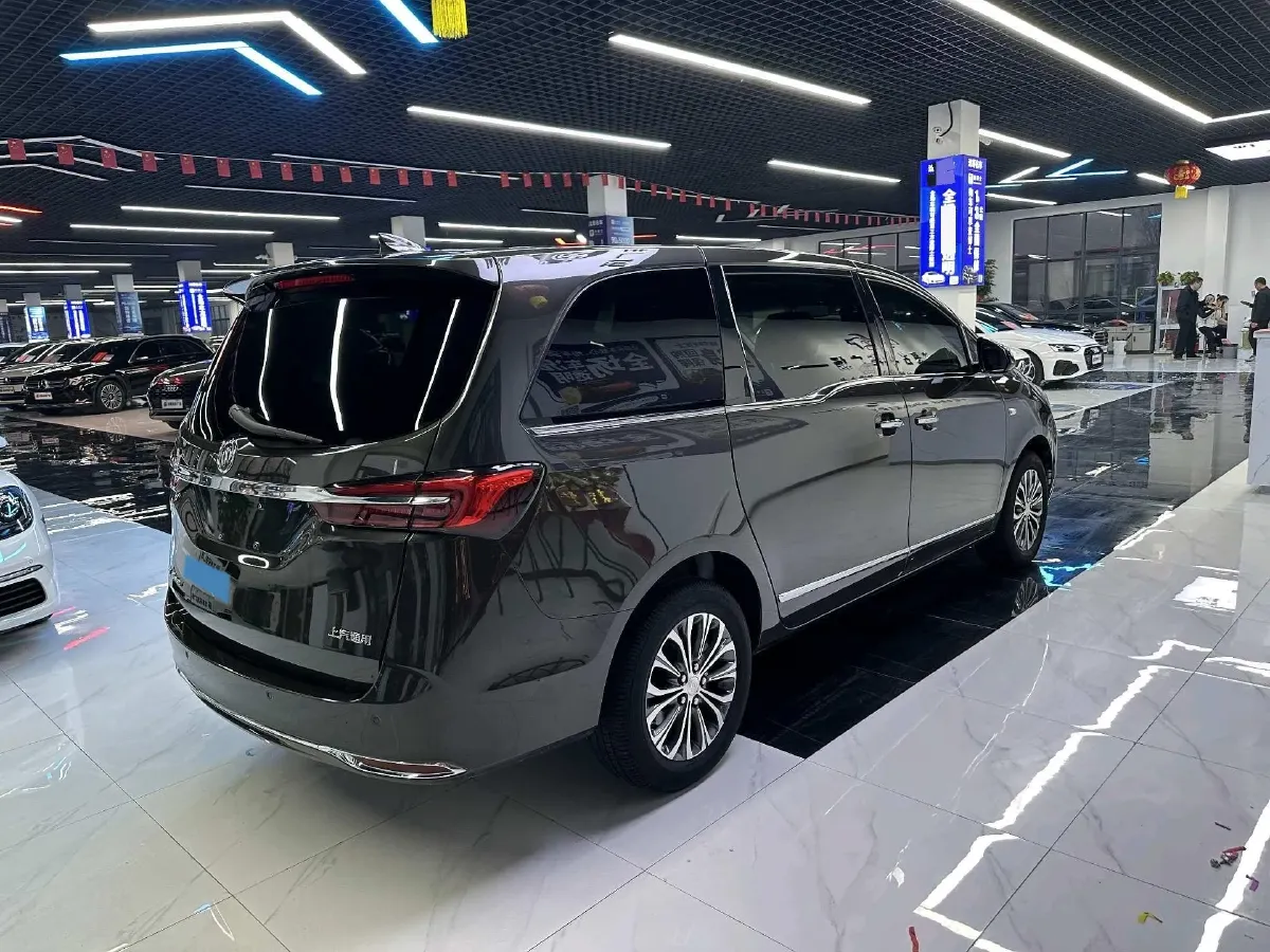2021 Buick GL8 2.0T 237HP L4 9AT,autocango,china used car exporter,china ev exporter,chinese used car exporter,chinese used ev exporter