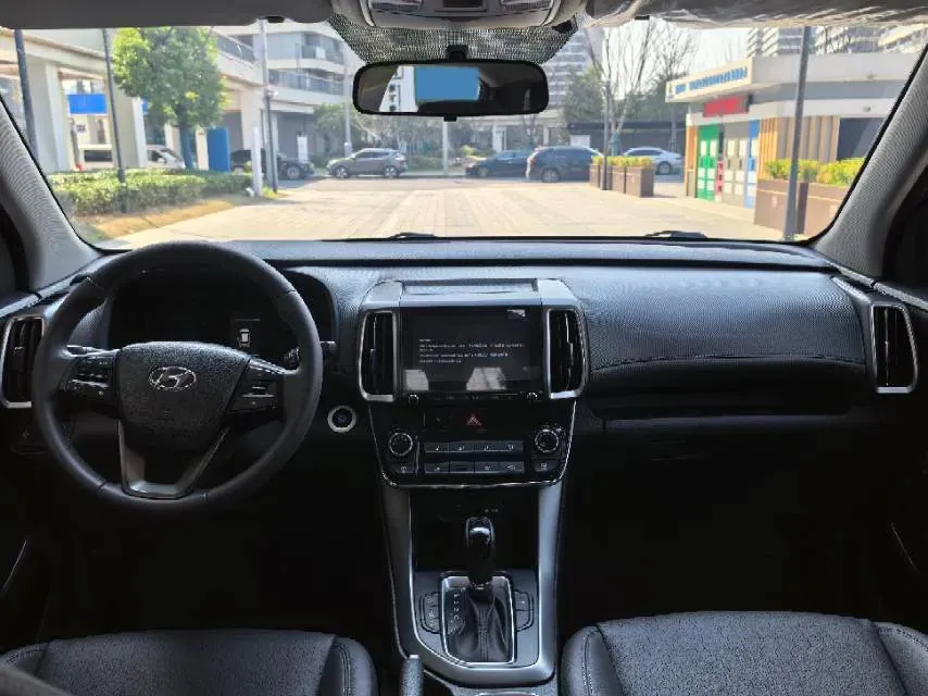 2019 Hyundai ix35 2.0L 160HP L4 6AT,autocango,china used car exporter,china ev exporter,chinese used car exporter,chinese used ev exporter