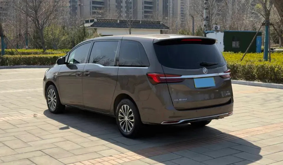 2022 Buick GL8 2.0T 237HP L4 9AT,autocango,china used car exporter,china ev exporter,chinese used car exporter,chinese used ev exporter