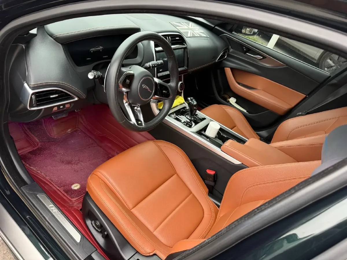 2023 Jaguar XEL 2.0T 250HP L4 8AT,autocango,china used car exporter,china ev exporter,chinese used car exporter,chinese used ev exporter