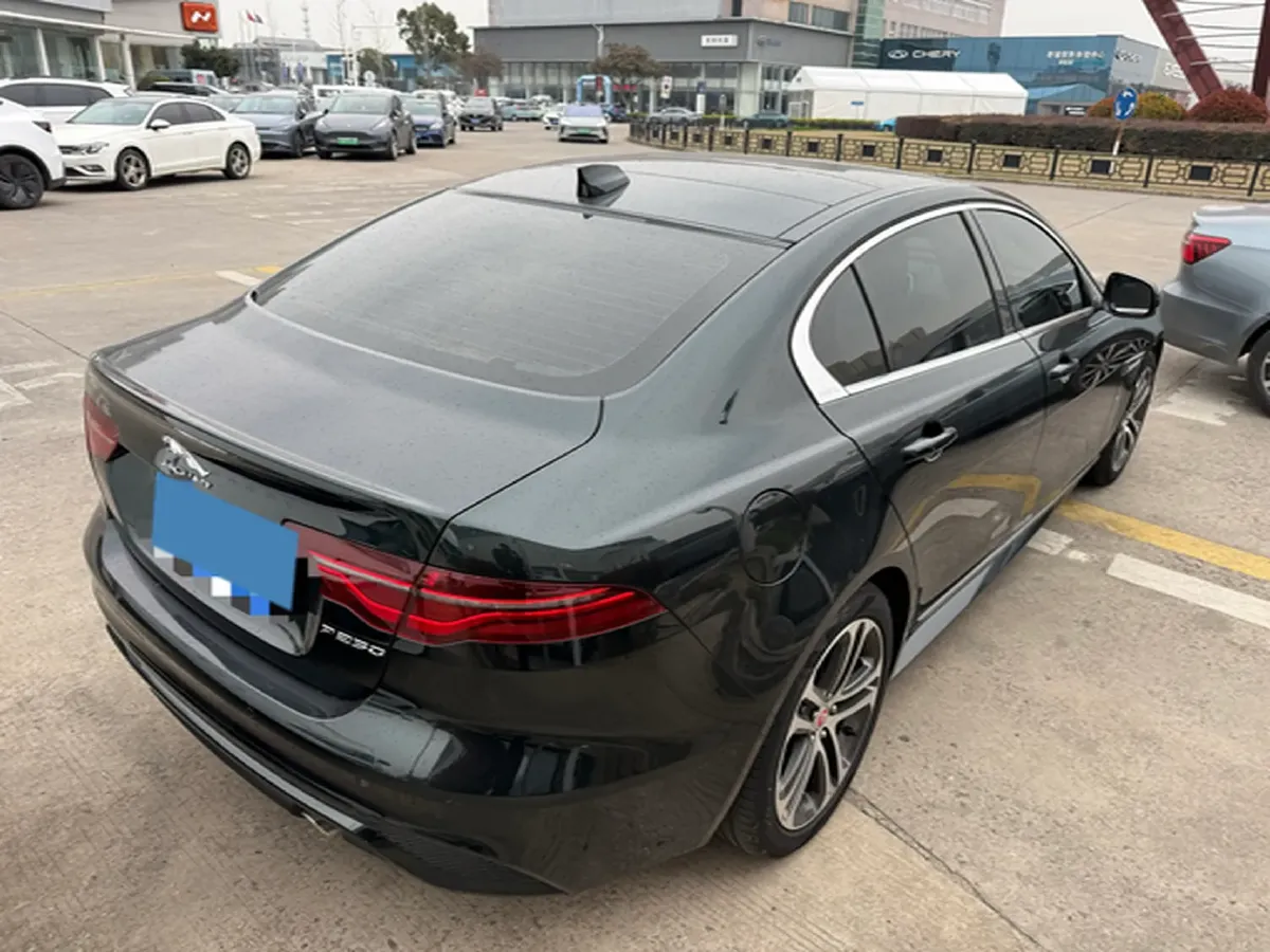 2023 Jaguar XEL 2.0T 250HP L4 8AT,autocango,china used car exporter,china ev exporter,chinese used car exporter,chinese used ev exporter