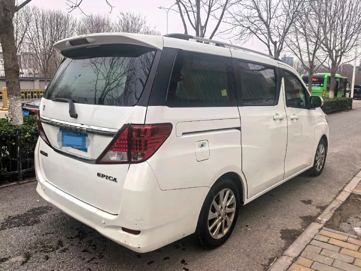 2018 Yema SiPaiKa 1.5L 112HP L4 5MT,autocango,china used car exporter,china ev exporter,chinese used car exporter,chinese used ev exporter