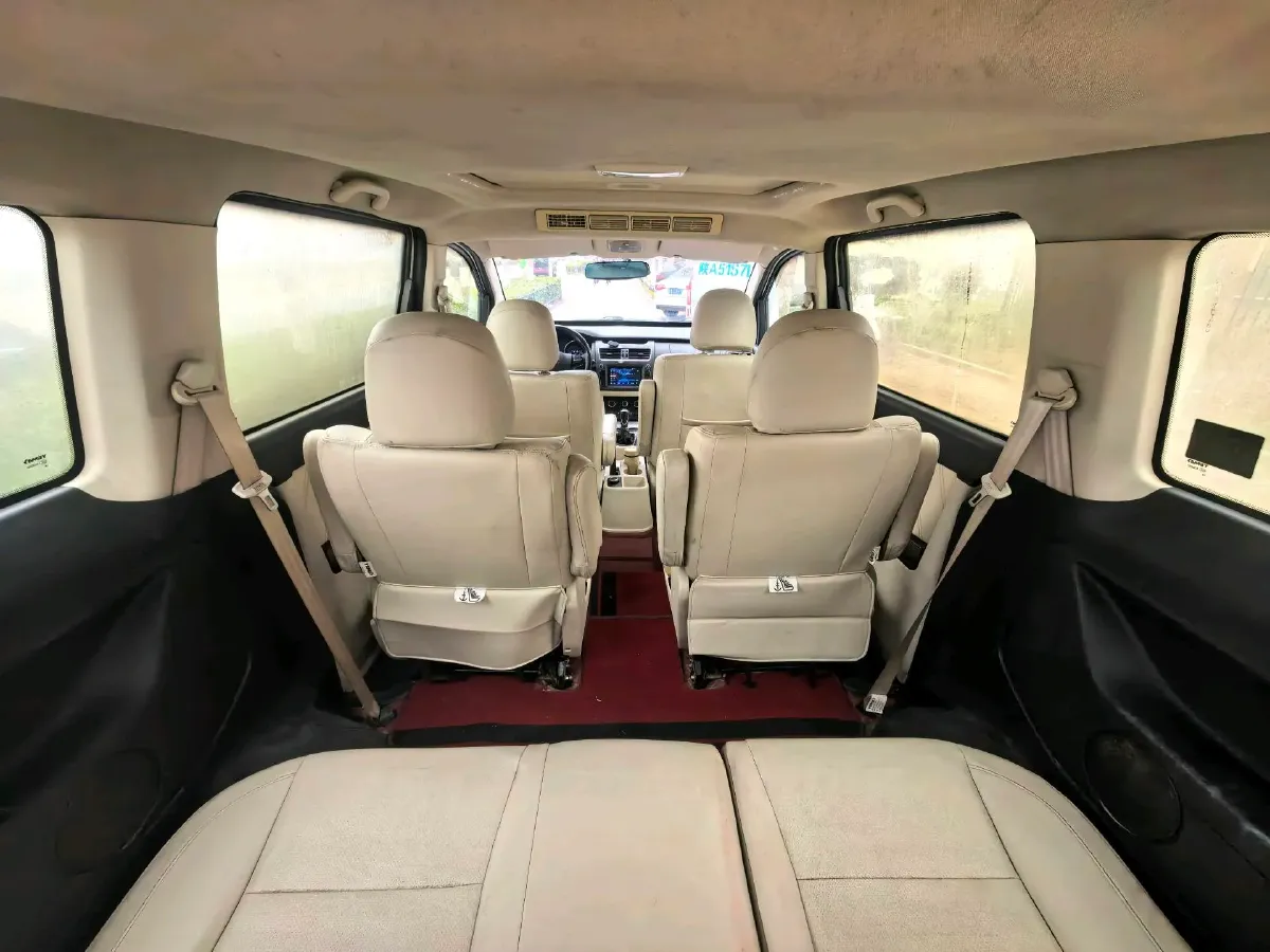 2018 Yema SiPaiKa 1.5L 112HP L4 5MT,autocango,china used car exporter,china ev exporter,chinese used car exporter,chinese used ev exporter