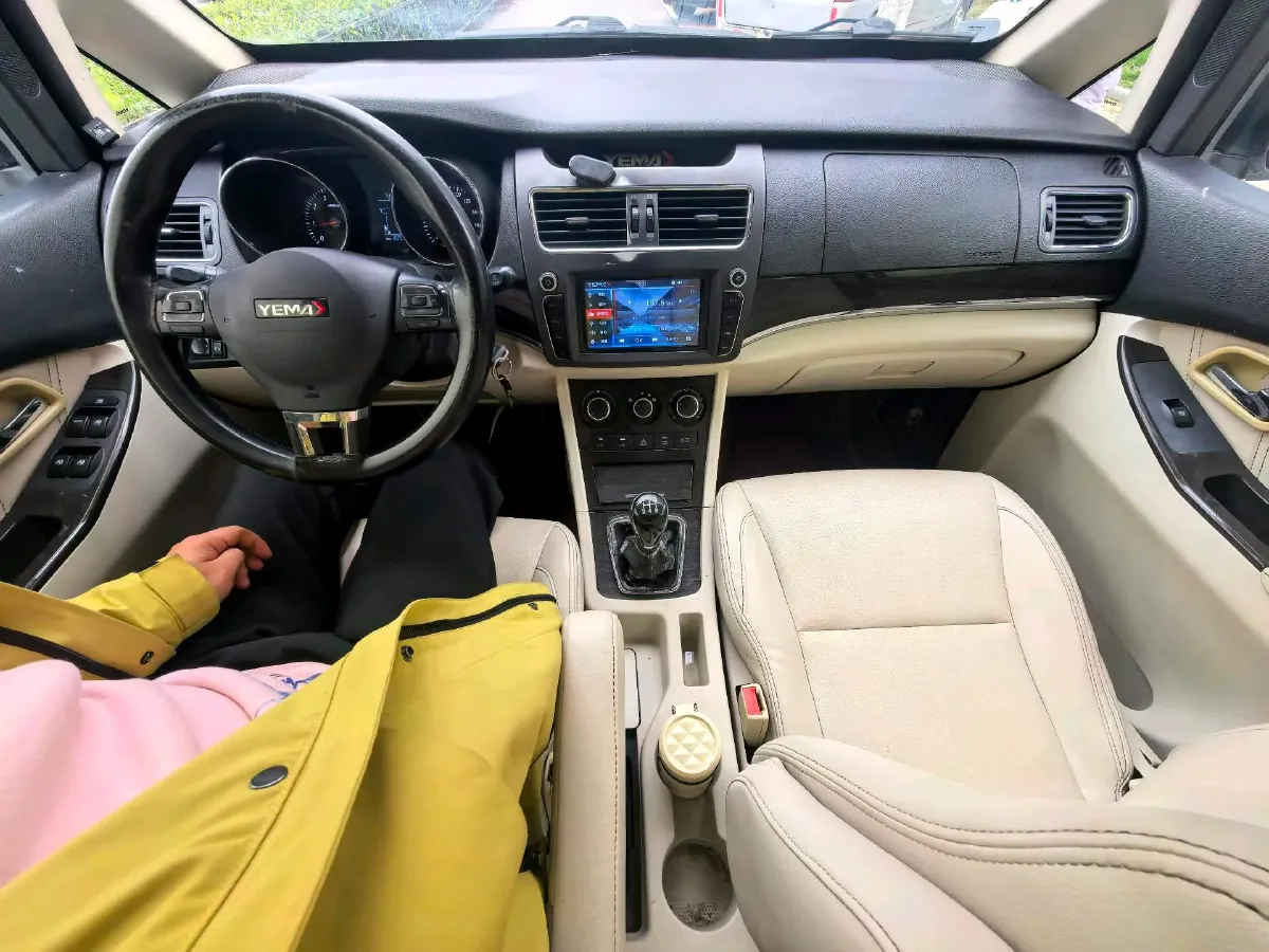 2018 Yema SiPaiKa 1.5L 112HP L4 5MT,autocango,china used car exporter,china ev exporter,chinese used car exporter,chinese used ev exporter