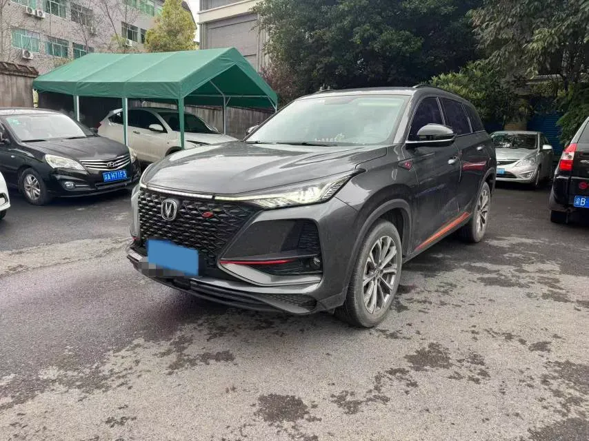 2022 ChangAn CS75 Plus 2.0T 233HP L4 8AT,autocango,china used car exporter,china ev exporter,chinese used car exporter,chinese used ev exporter