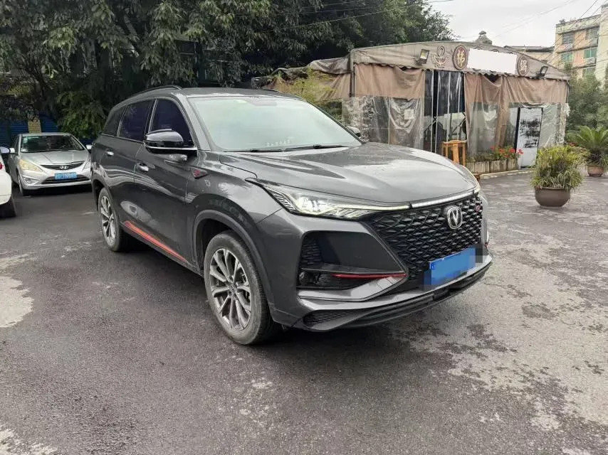 2022 ChangAn CS75 Plus 2.0T 233HP L4 8AT,autocango,china used car exporter,china ev exporter,chinese used car exporter,chinese used ev exporter