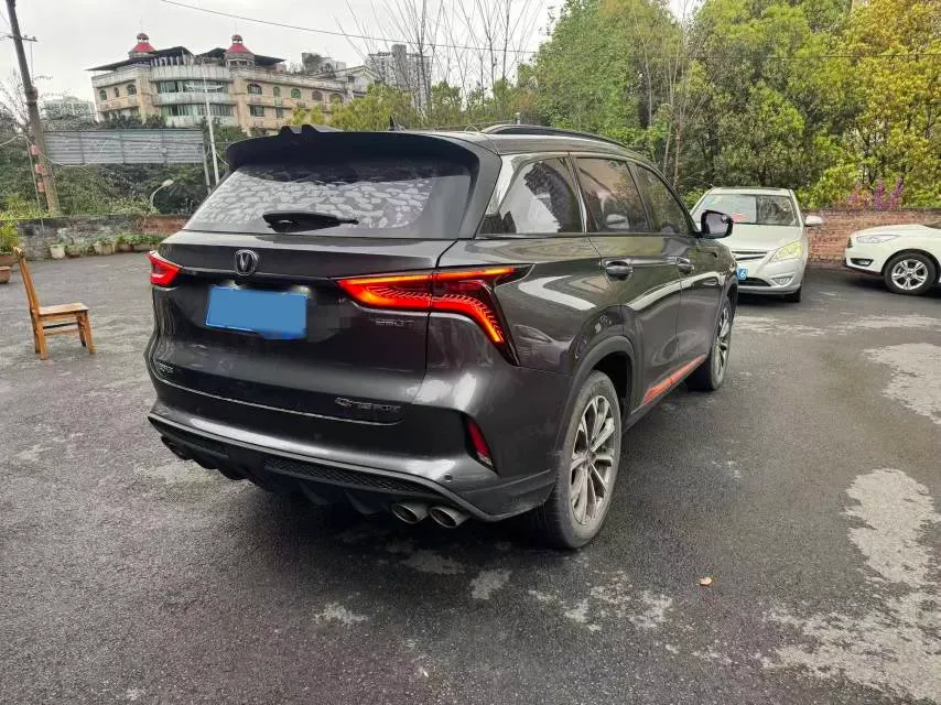 2022 ChangAn CS75 Plus 2.0T 233HP L4 8AT,autocango,china used car exporter,china ev exporter,chinese used car exporter,chinese used ev exporter